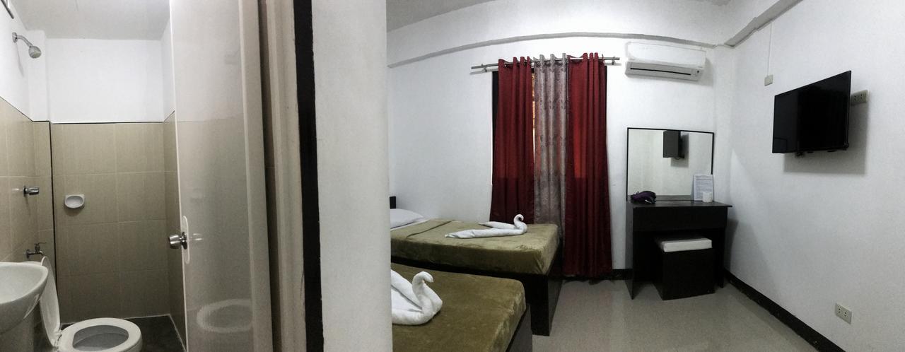 4C'S Tourist Lodge Puerto Princesa Eksteriør bilde